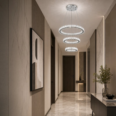 Zawieszany żyrandol LED z pilotem i kryształem PRISM LUMORA 63W, 3 koła, światło zimne/ciepłe/neutralne, możliwość przyciemniania, błyszczący chrom, regulowana wysokość