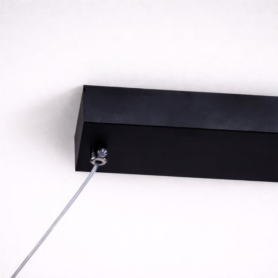 Zawieszany żyrandol LED z pilotem, FLUX, 27W, 116cm, światło zimne/ciepłe/neutralne 3000K/4000K/6000K, możliwość przyciemniania, czarny, regulowana wysokość, metalowe i silikonowe nowoczesne żyrandole Domyślny tytuł Alessandro Design