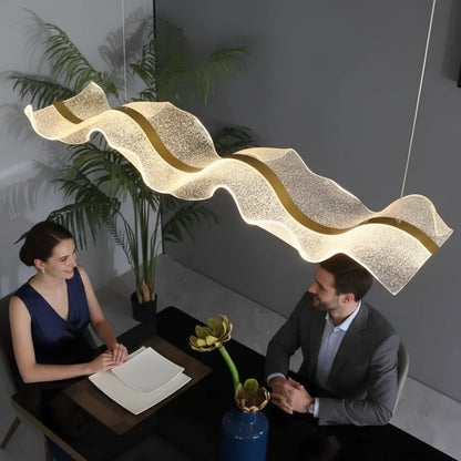 Żyrandol LED z pilotem, zawieszany AMI 63W, liniowy, światło zimne/ciepłe/neutralne, złoty, żyrandole LED z regulacją wysokości z pilotem Domyślny tytuł Alessandro Design