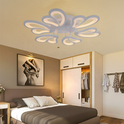 Żyrandol LED z pilotem BLOSSOM 78W, 6 płatków, średnica 60cm, światło zimne/ciepłe/neutralne, możliwość przyciemniania, biały żyrandol LED z pilotem Domyślny tytuł Alessandro Design
