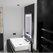 Prostokątne lustro LED, 60x80cm, rama Deco Basic Touch Lustra Korman C Domyślny tytuł Alessandro Design
