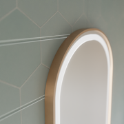 System odmgławiania lusterek Impora LED Touch 50x80 cm Lustra z ramką w kolorze różowego złota Korman E Domyślny tytuł Alessandro Design