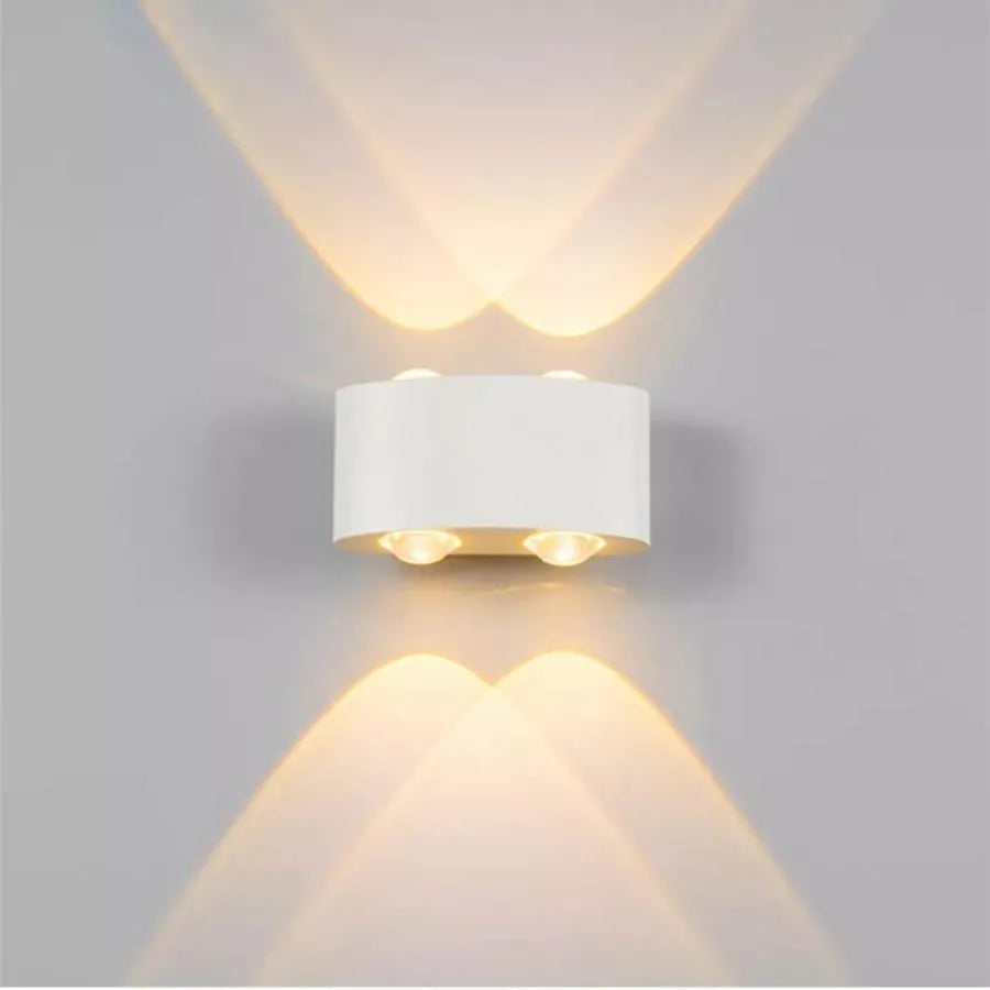 Kinkiet LED Fantas do użytku zewnętrznego i wewnętrznego, 4 źródła x 1 W, IP65, metaliczny, biały, 3000 K Kinkiety zewnętrzne Domyślny tytuł Alessandro Design
