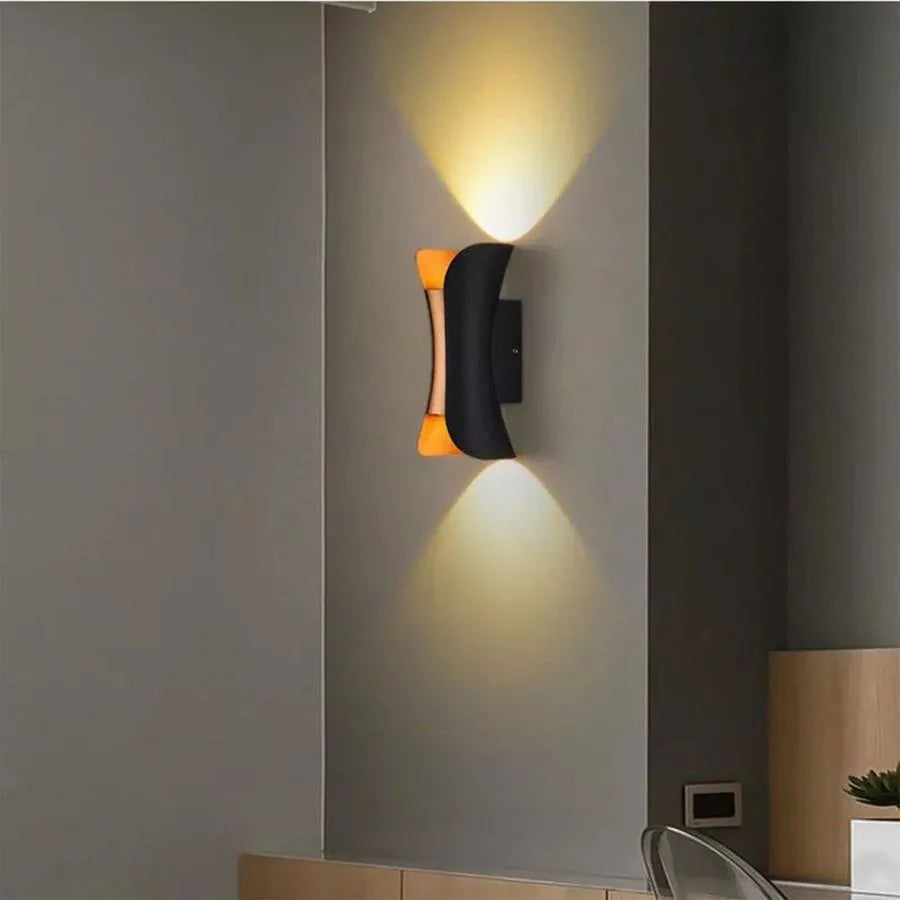 Kinkiet zewnętrzny LED Pauline 2, 10W, 20x10, 3000K, metal, czarno-złoty Kinkiety zewnętrzne Nazwa domyślna Alessandro Design