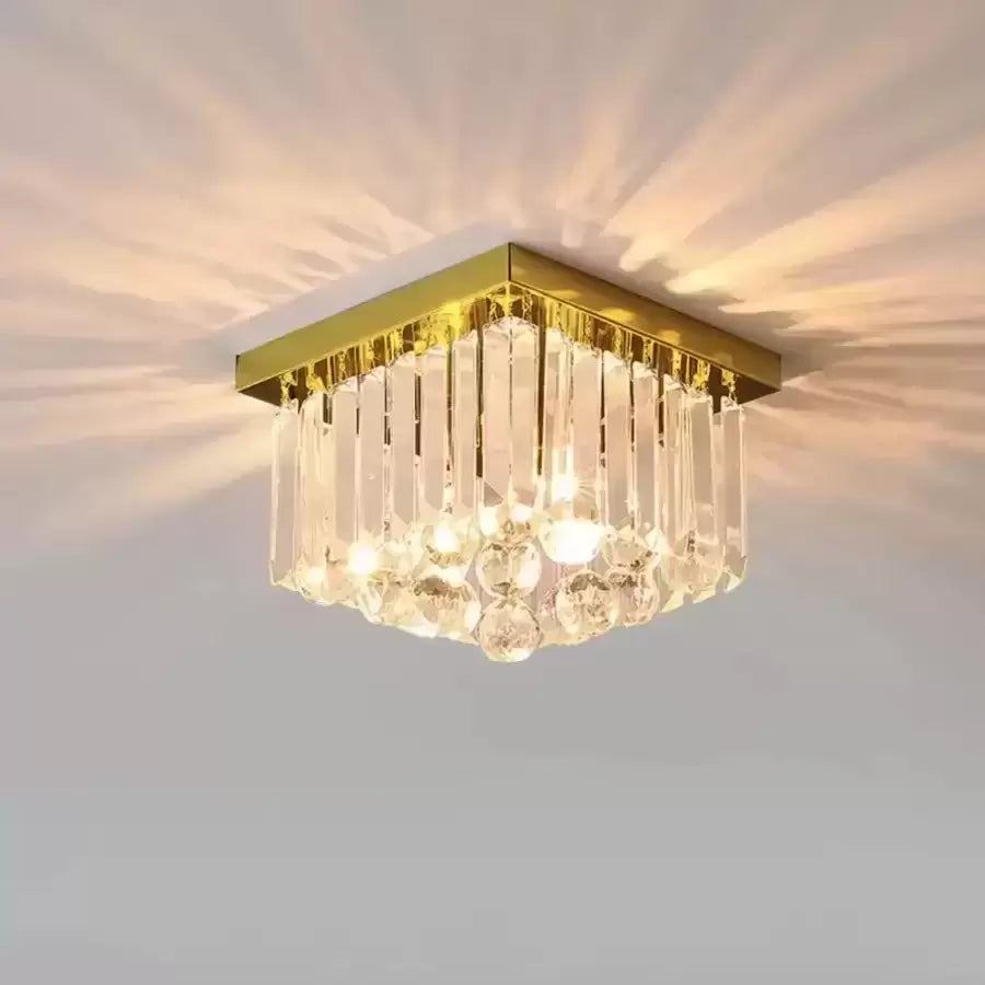 Żyrandol kryształowy MARTINEZ Linear Luxe, średnica 35cm, 4x E14, błyszczące złoto Nowoczesne kandelabry Domyślny tytuł Alessandro Design