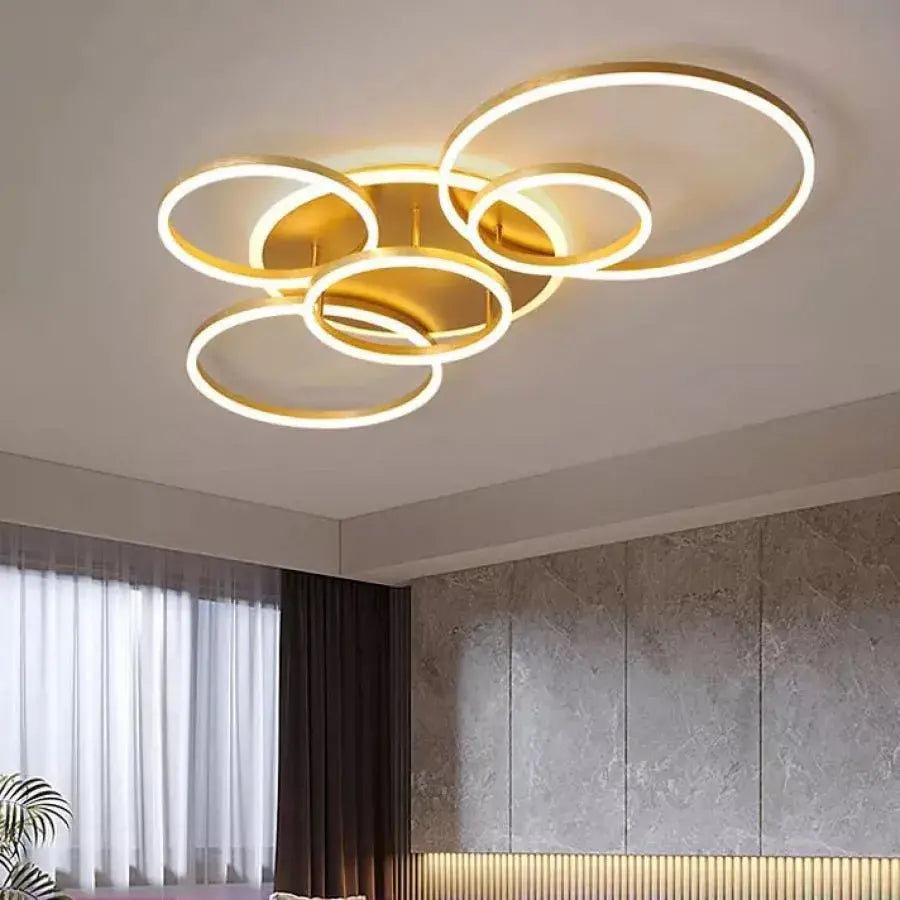 Żyrandol LED z pilotem LYRA 248 W, 5 kółek, światło zimne/ciepłe/neutralne, możliwość przyciemniania, żyrandole LED ze szczotkowanego złota z pilotem Domyślny tytuł Alessandro Design